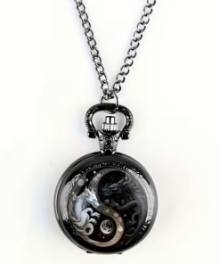 Reloj de bolsillo oscuro con 2 dragones yin yang y cadena