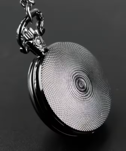Reverso oscuro del reloj de dragones con textura circular