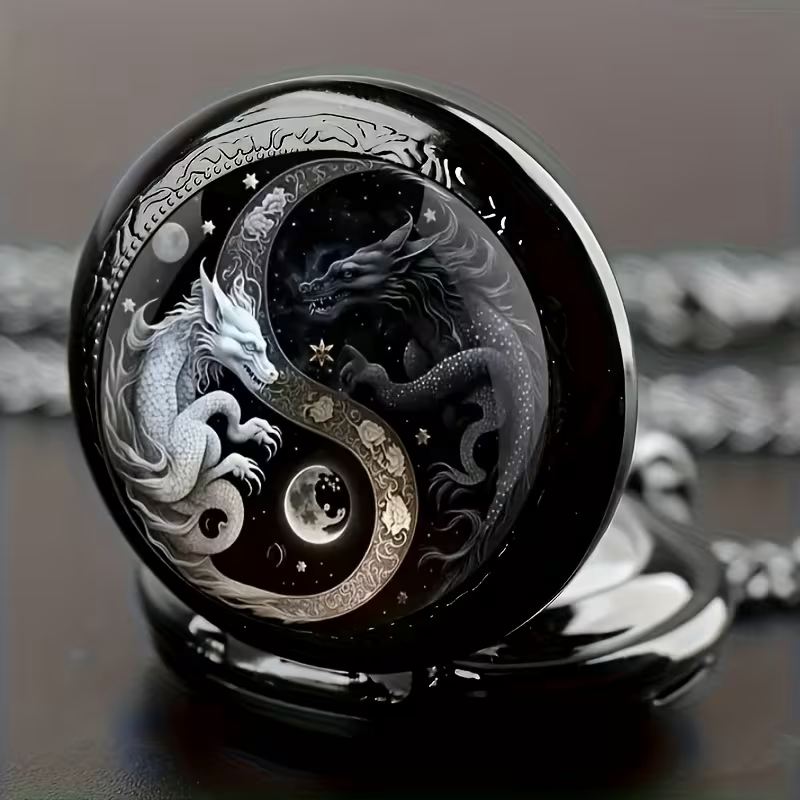 Tapa del reloj abierta con la ilustración de 2 dragones
