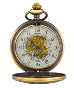 Reloj mecánico abierto con esfera blanca, números arábigos y centro visible