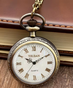 Reloj de bolsillo sin tapa en tono bronce con esfera blanca y números romanos
