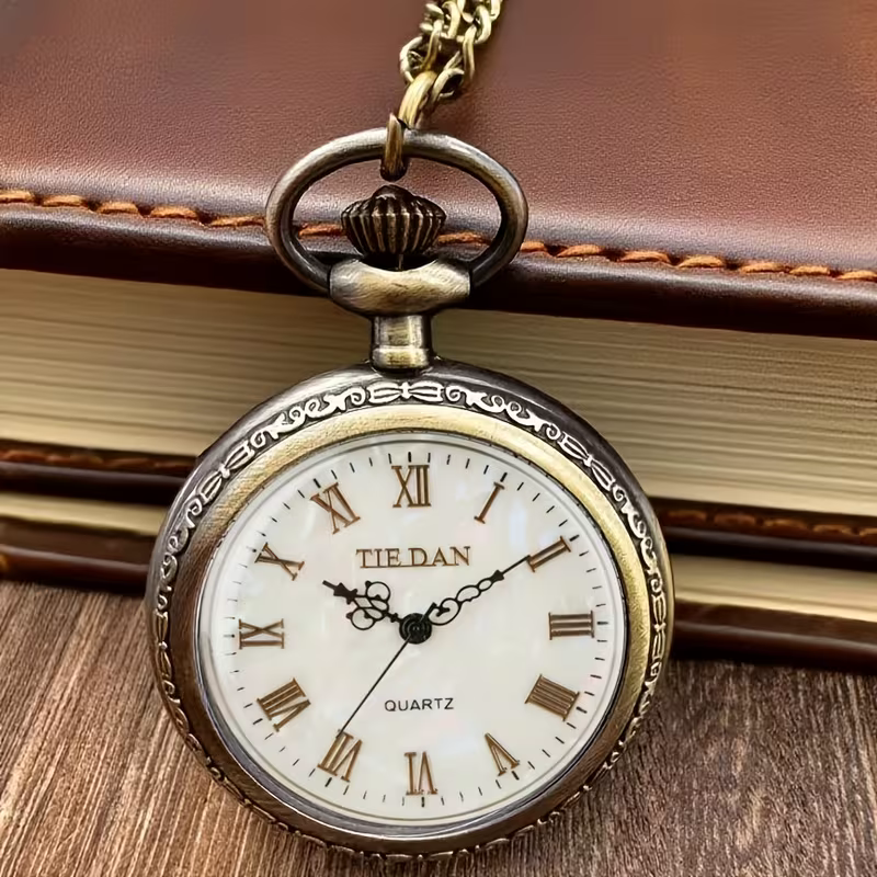 Reloj de bolsillo sin tapa en tono bronce con esfera blanca y números romanos